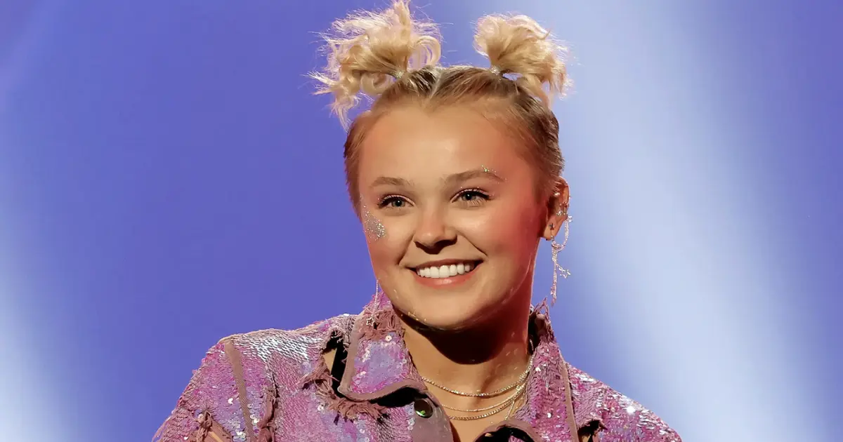 Is JoJo Siwa Pregnant Unraveling the Truth Behind the Rumors 